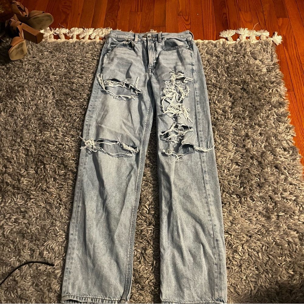 american eagle highest rise baggy distressed jeans size 6